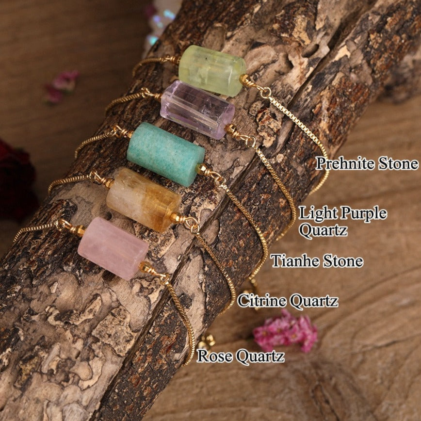 Elegant Golden Chain Bracelet with Single Sunstone Bead