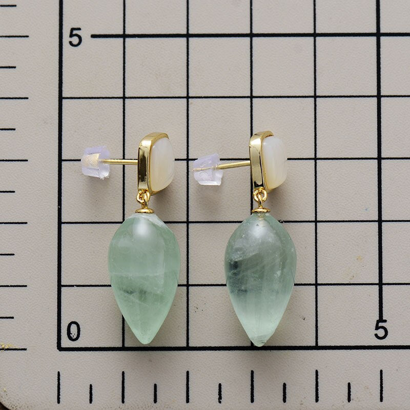 Natural Green Quartz & Shell Classy Earrings