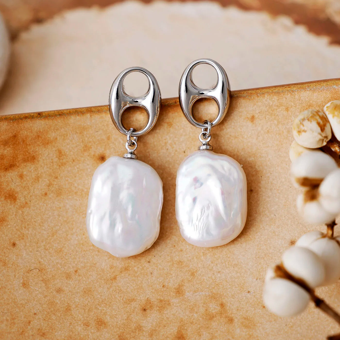 Natural Freshwater Pearls Dangle Earrings