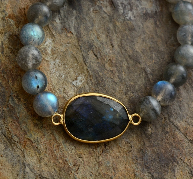 Boho Labradorite Beaded Bracelet with Natural Stone Charm